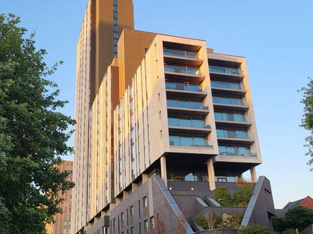 Flat for rent in City Centre, Georgia