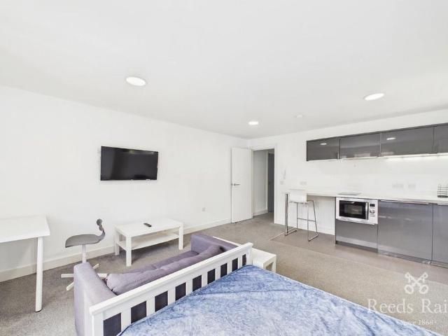 Apartment for rent in Thornton Lodge, Huddersfield
