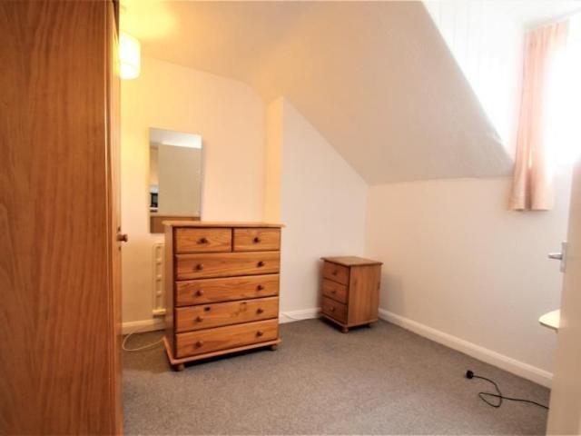 Apartment for rent in Horsell, Woking