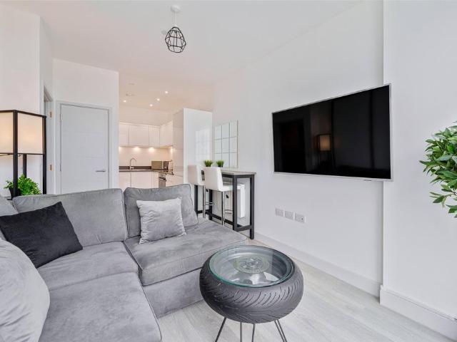 Flat for rent in Bracknell