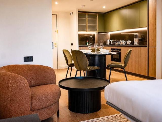 Apartment for rent in Sands End, Greater London