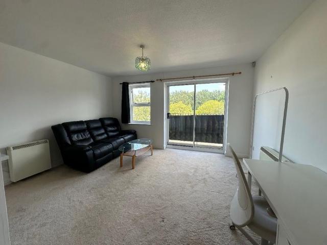 Apartment for rent in Queen's Park, Blackburn