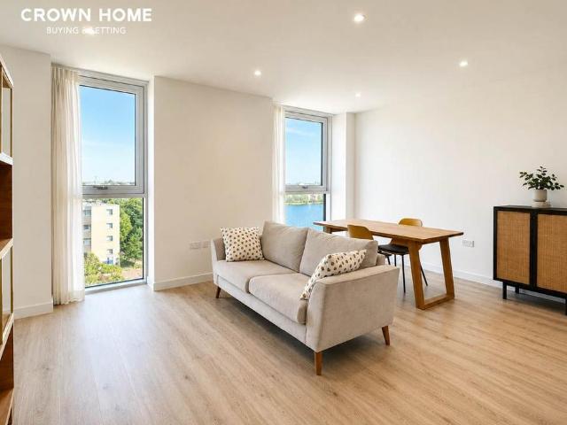 Flat for rent in Woodberry Down, Stoke Newington
