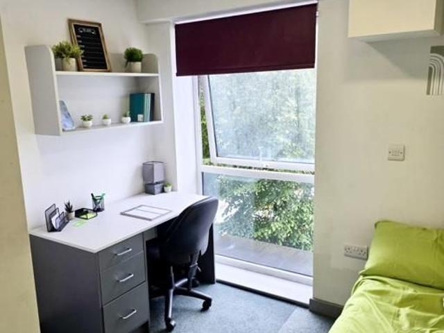 Room for rent in Stoke, Stoke-on-Trent
