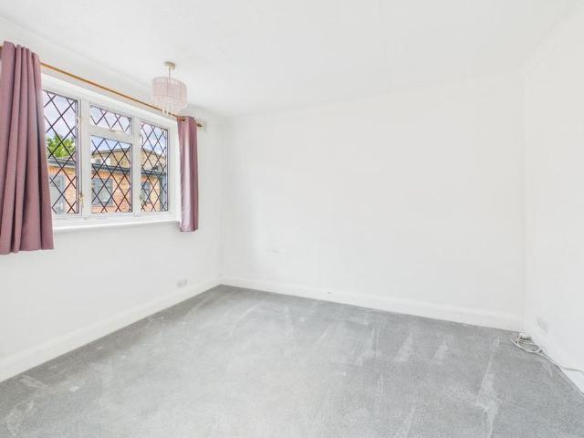 Apartment for rent in Wooburn, Bourne End