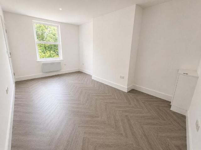 Apartment for rent in Woodhouse, West Yorkshire