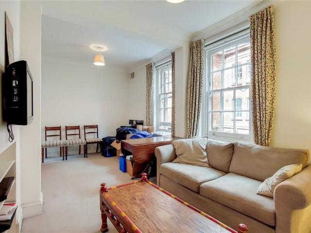 Flat for rent in Saint Giles, Bloomsbury