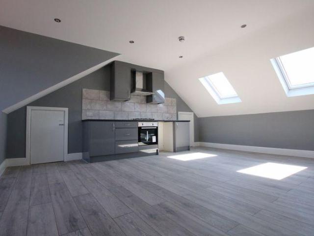 Flat for rent in Dollis Hill, Greater London