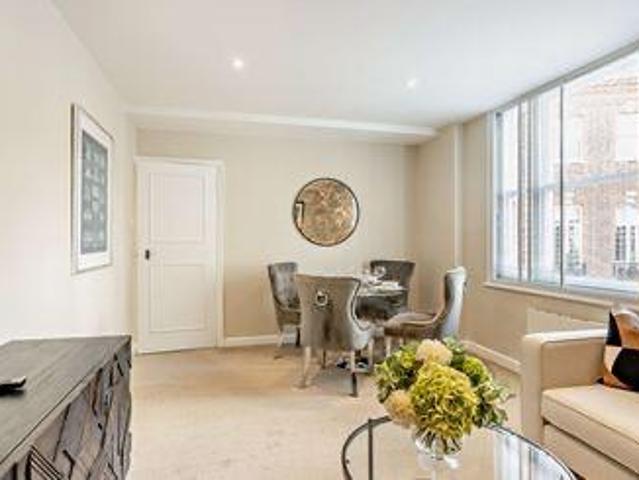 Flat for rent in Mayfair, Greater London