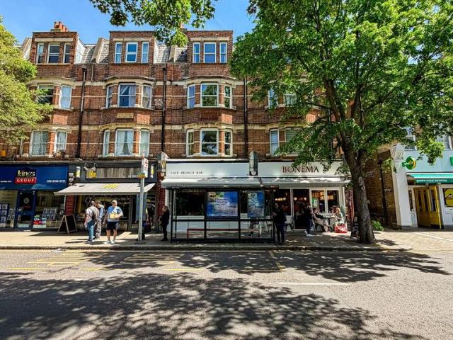 Flat for rent in Greater London