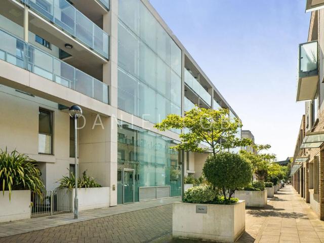 Flat for rent in Stockwell, Greater London