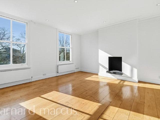 Apartment for rent in South Kensington, Greater London