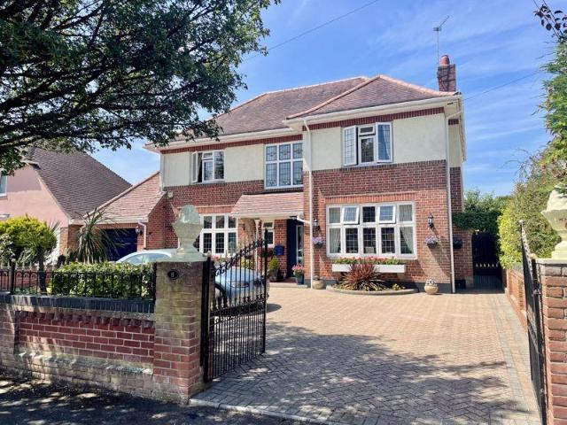 Flat for rent in Talbot Village, Bournemouth