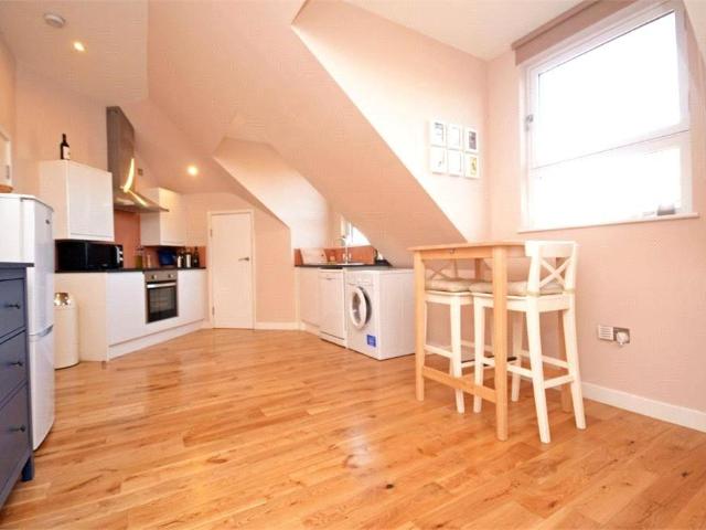 Flat for rent in London Borough of Hounslow, Spring Grove