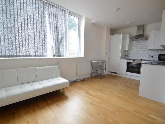 Apartment for rent in Poyle, Slough