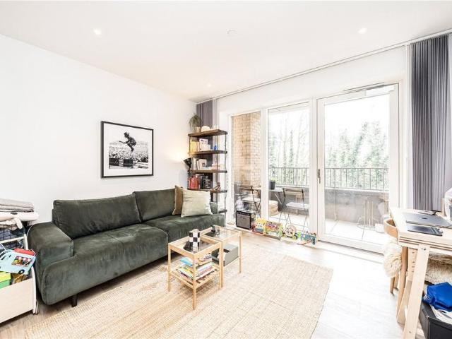 Apartment for rent in Hornsey, Greater London