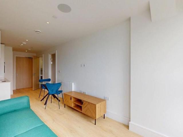 Apartment for rent in London Borough of Merton, Greater London