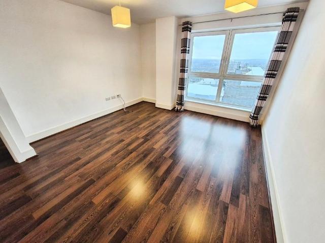 Apartment for rent in Riverdene, Priest Down