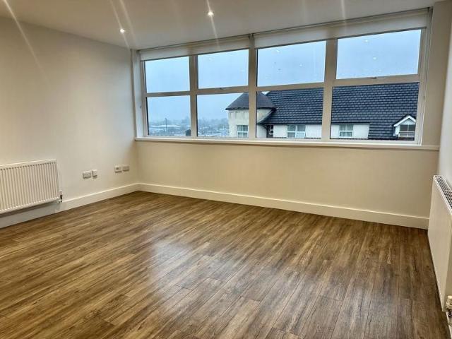 Apartment for rent in Brook Street, Bourne Vale