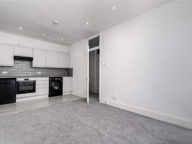 Flat for rent in Kentish Town, Isle Of Man