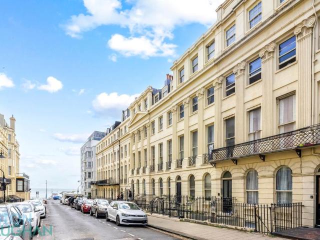 Flat for rent in Brunswick, Brighton & Hove