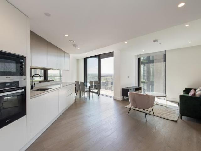 Flat for rent in Vauxhall, Greater London