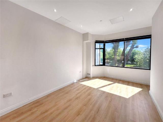 Apartment for rent in Slough