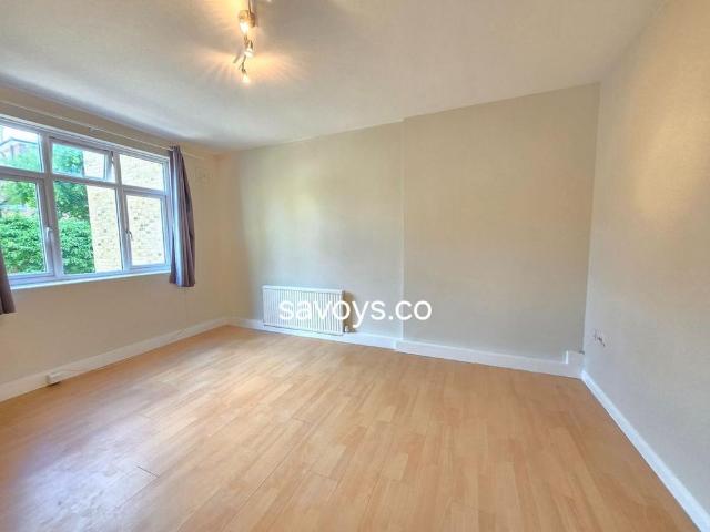 Apartment for rent in Maida Vale, Greater London