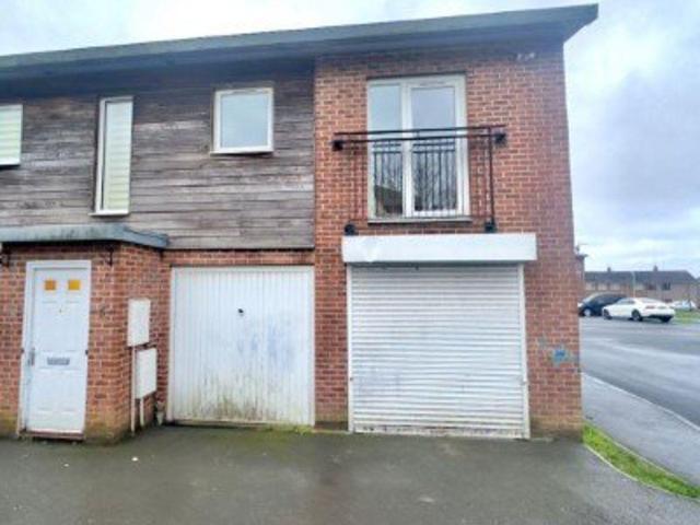 Flat for rent in Ladyhill, Newport
