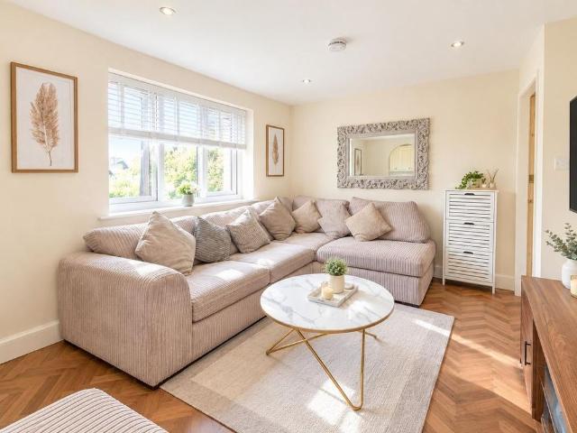 Apartment for rent in London Borough of Enfield, Greater London