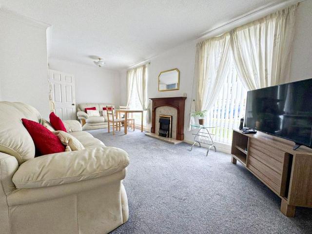 Apartment for rent in Allerton, Calderstones