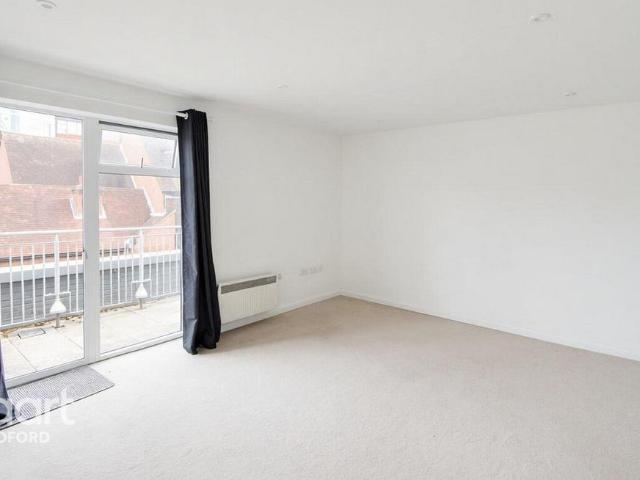 Flat for rent in Charlotteville, Guildford