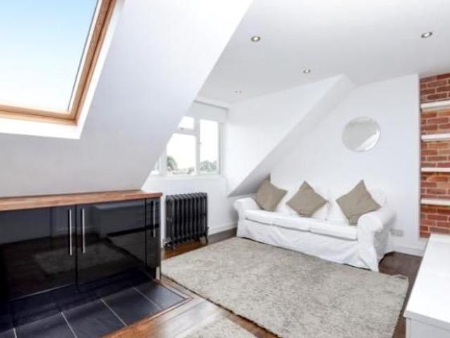 Apartment for rent in London Borough of Ealing, Greater London