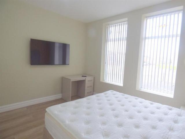 Apartment for rent in Huyton, Knowsley