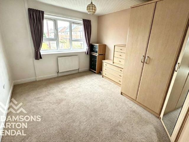 Apartment for rent in Smallbridge, Burnedge