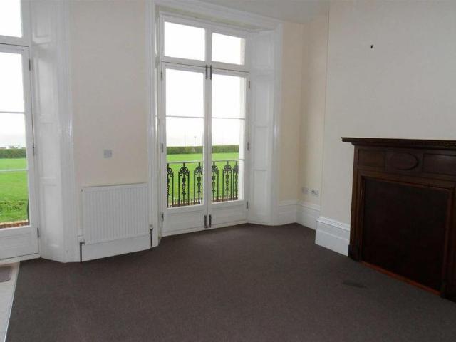 Apartment for rent in West Cliff, Acol