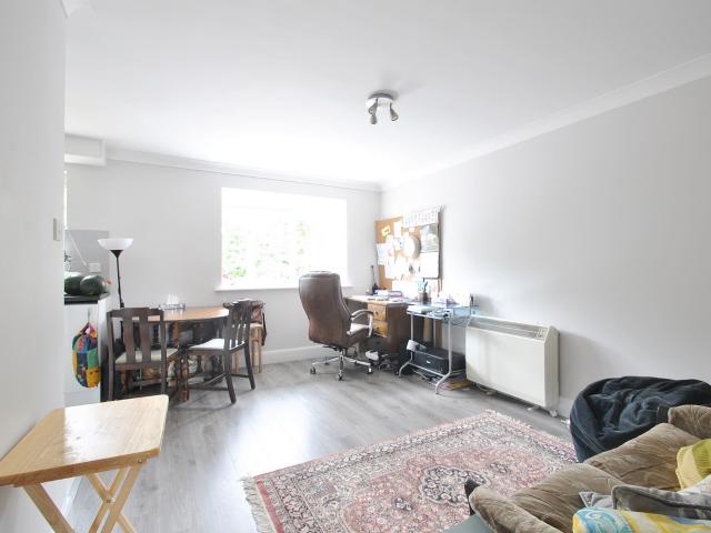 Apartment for rent in Holywell Estate, North Watford