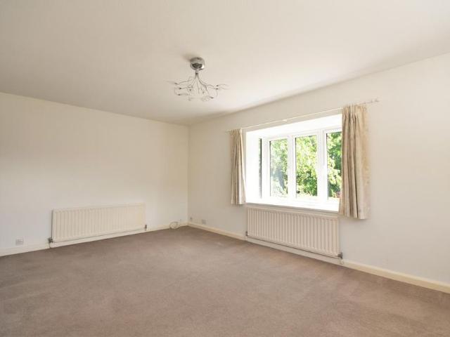 Apartment for rent in Wrecclesham, Fole