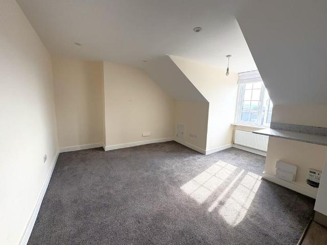 Apartment for rent in Withycombe, Budlake