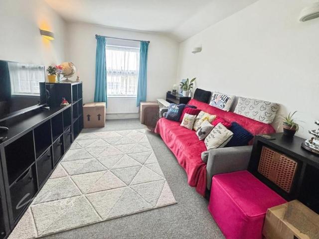 Apartment for rent in East Cliff, Acol