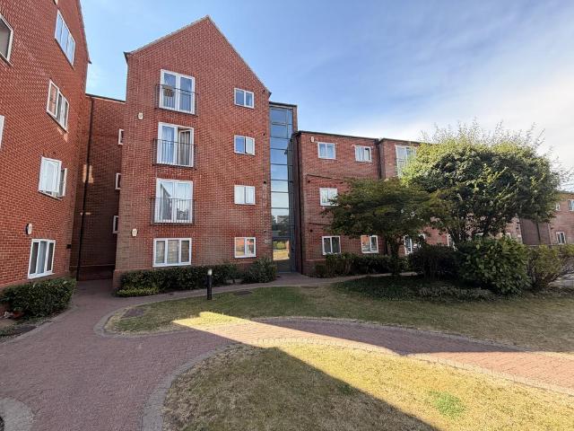 Flat for rent in Potters Corner, East Midlands