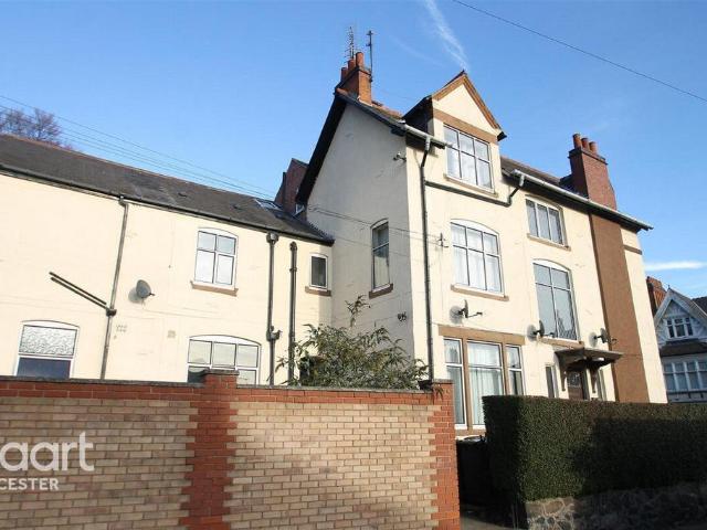 Flat for rent in Newfoundpool, Old Wharf