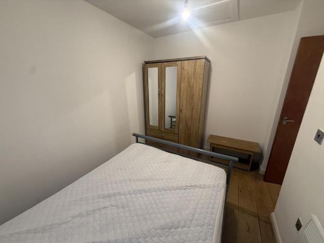 Apartment for rent in Hillhouse, Huddersfield