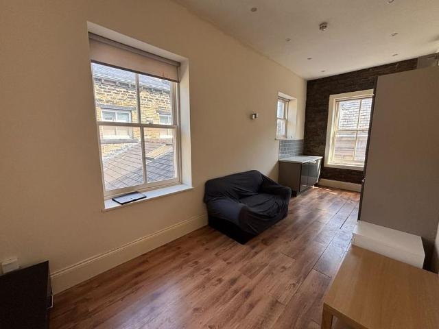 Apartment for rent in Highfields, Huddersfield