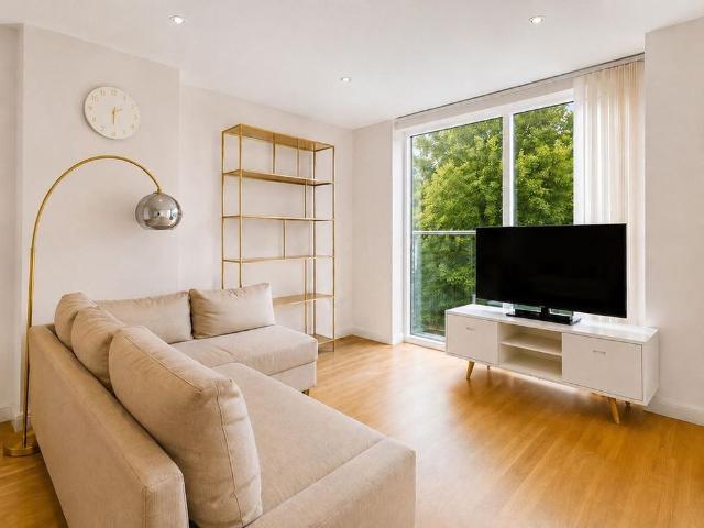 Apartment for rent in Stamford Hill, Greater London
