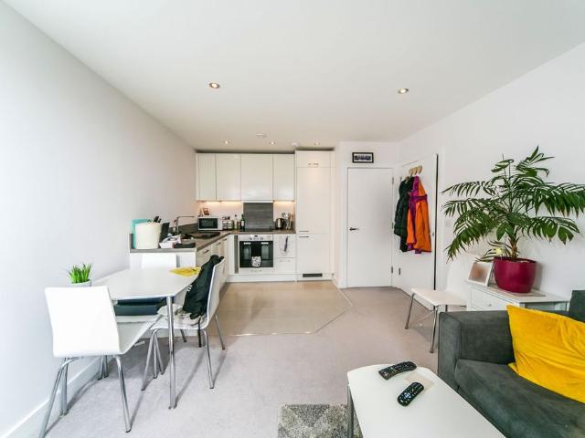 Apartment for rent in Whitley, Reading