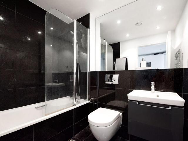 Flat for rent in London Borough of Croydon, Waddon