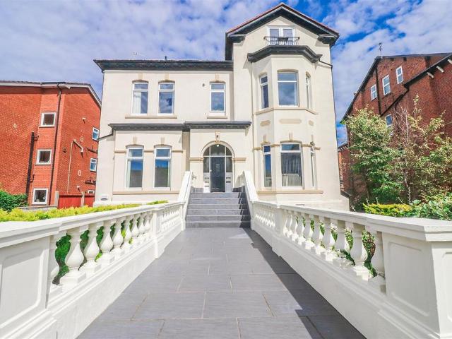 Flat for rent in Meols Cop, Southport