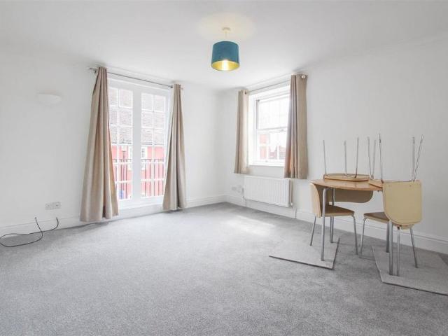Apartment for rent in Pleasant Valley, Duton Hill
