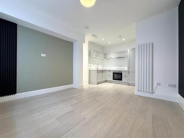 Apartment for rent in Strode, Devon